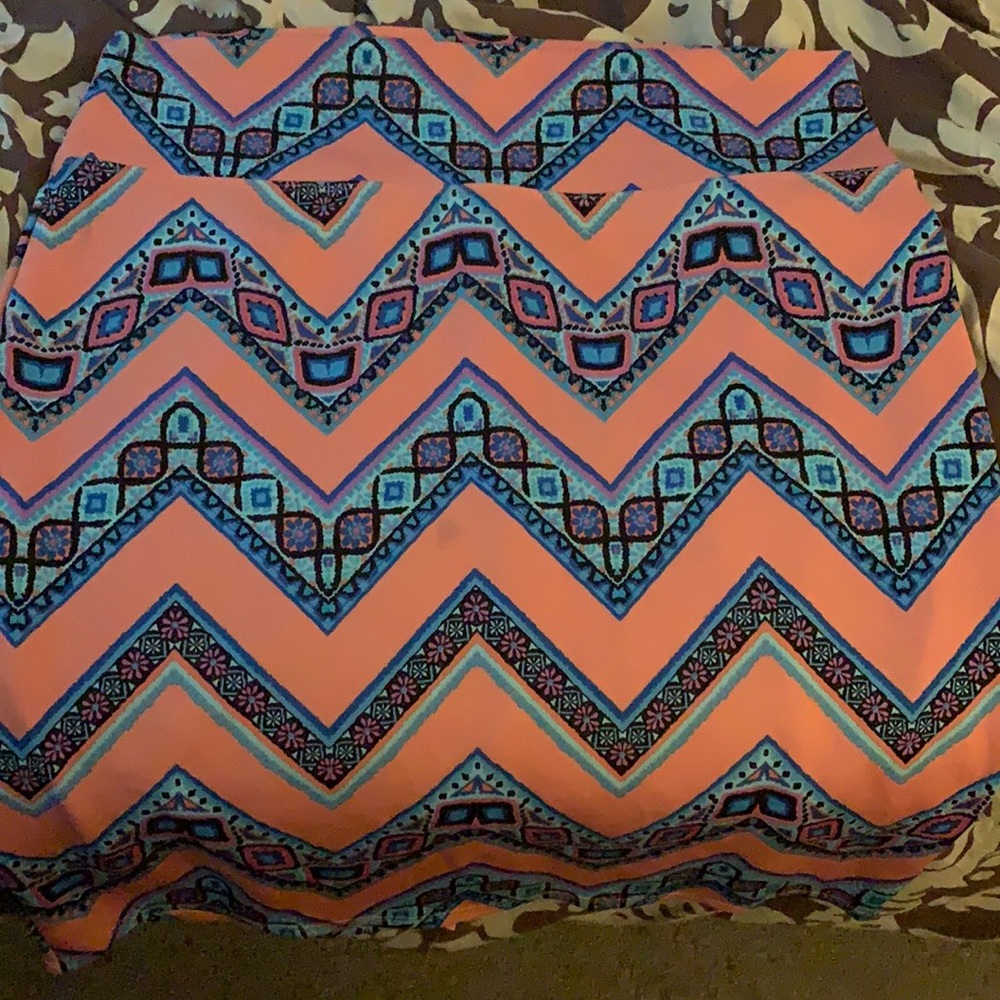 Geometric Pattern Pencil Skirt